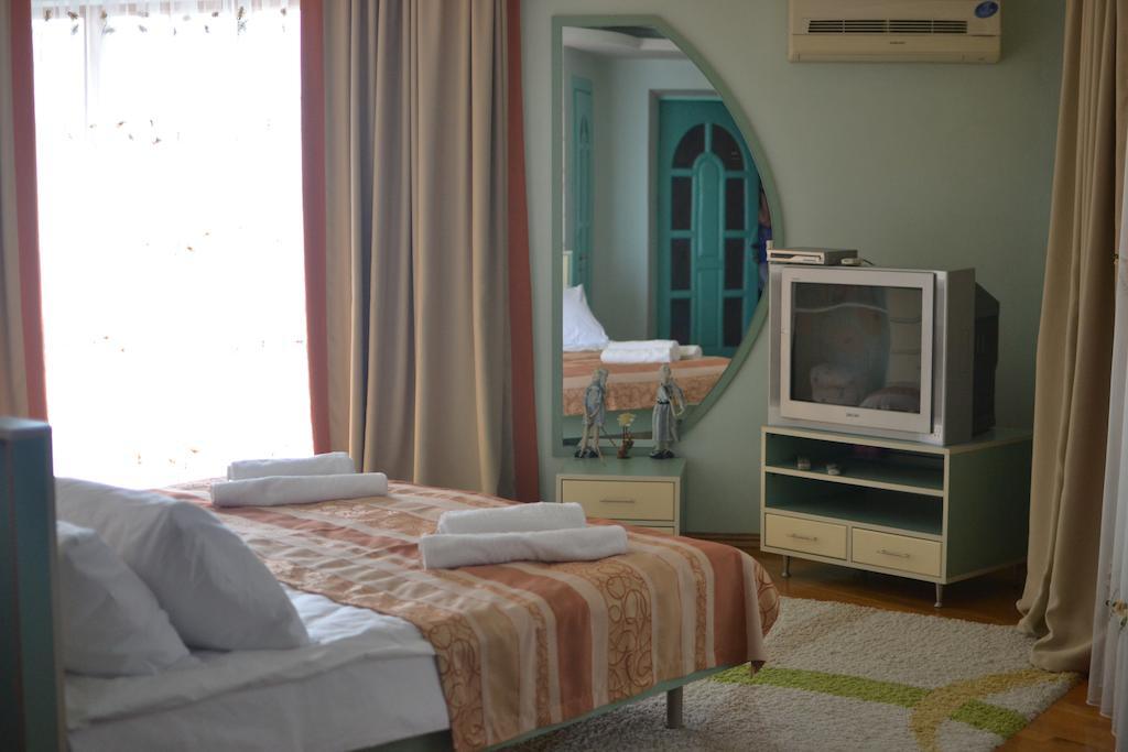 Hotel Home Sweet Home Kişinev Oda fotoğraf