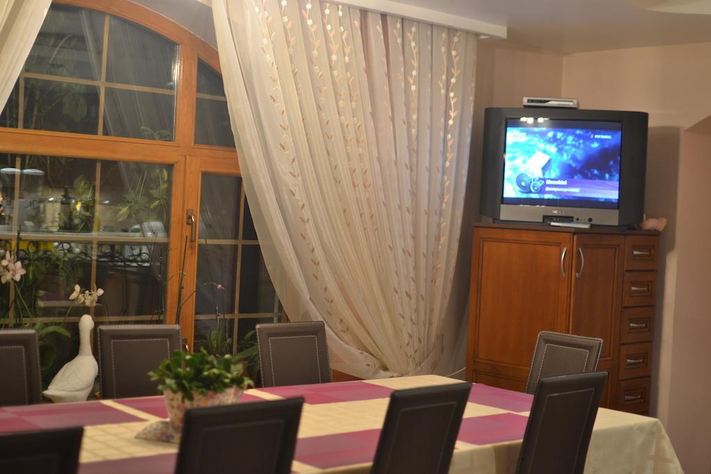 Hotel Home Sweet Home Kişinev Dış mekan fotoğraf